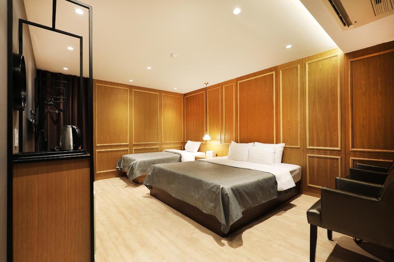 סאונגנאם Gloria Hotel מראה חיצוני תמונה